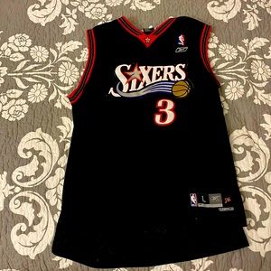 Allen Iverson Jersey (Large)